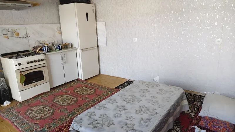 Ховли срочна сотилади. 8