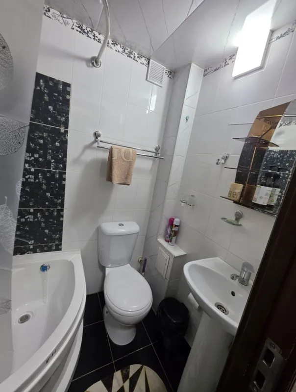1 xonali kvartira, 40 m2, Yakkasaroy 6