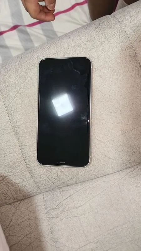 Iphone 11 в белом цвете отличное состояния — фото 2