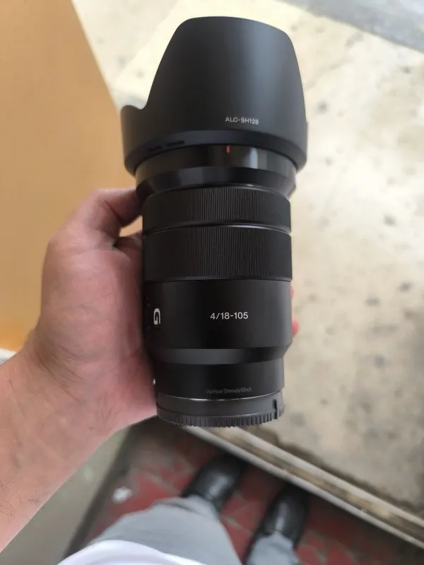 Sony 18-105 obektiv sotiladi 1