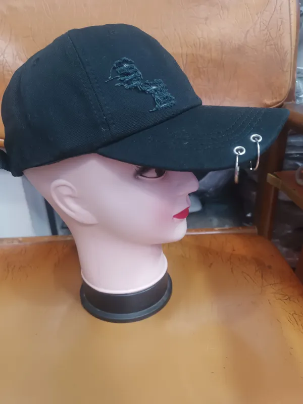 Ayollar va qizlar uchun kepka 2 Ayollar va qizlar uchun kepka 2