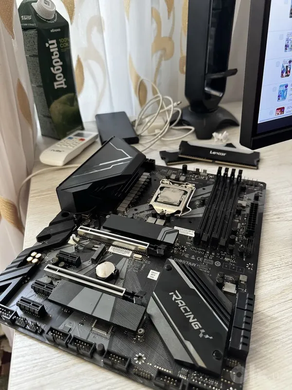 Материнская плата Biostar Z490GTA LGA1200 Материнская плата Biostar Z490GTA LGA1200