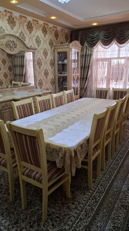 12 kishilik stol va stullar. Holati yaxshi — фото 1