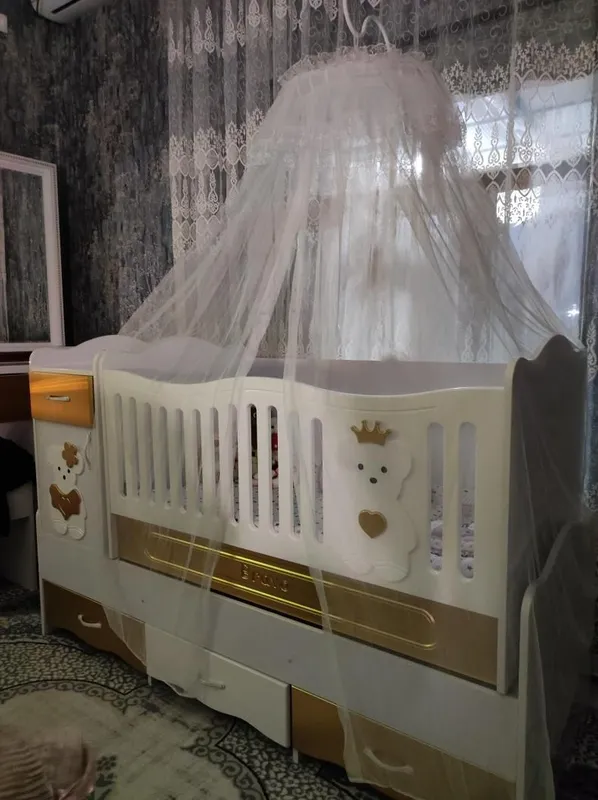 Детская кроватка