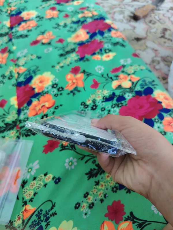 iphone 17promax chexol qorasi 200000sõm oqi 150000 — фото 4