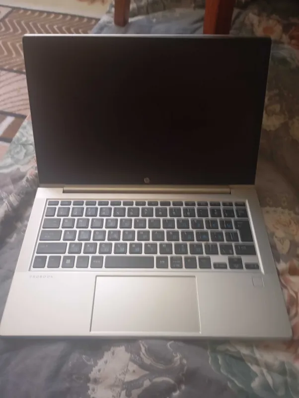 HP Noutbuk AMD Ryzen 7 5800U