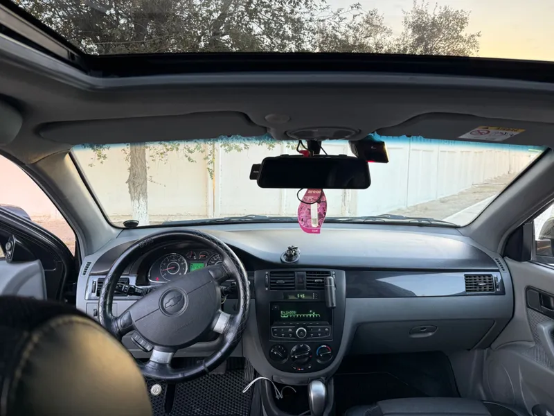 Chevrolet Gentra AT 4