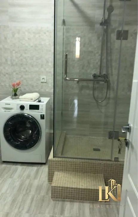3 xonali kvartira sotiladi, 128 m², Mirobod tumani (Mirabad Avenue ro‘parasida) 8 3 xonali kvartira sotiladi, 128 m², Mirobod tumani (Mirabad Avenue ro‘parasida) 8