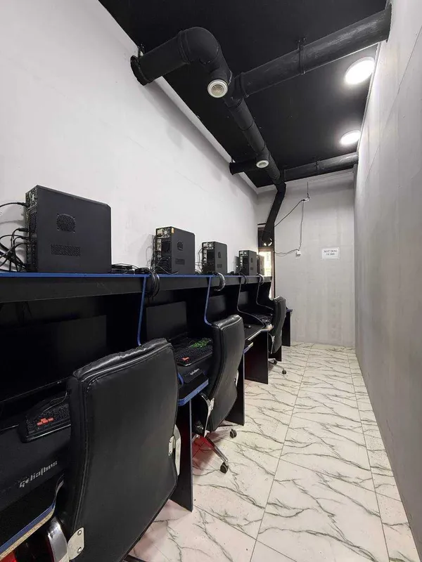 Tayyor 93m2 + 50m2 yerto’lasiga ega noturar do’kon sotiladi#a508 6 Tayyor 93m2 + 50m2 yerto’lasiga ega noturar do’kon sotiladi#a508 6