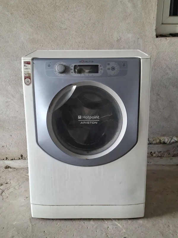 СРОЧНО! Стир.машинка Hotpoint Aniston 6кг.1200об.м