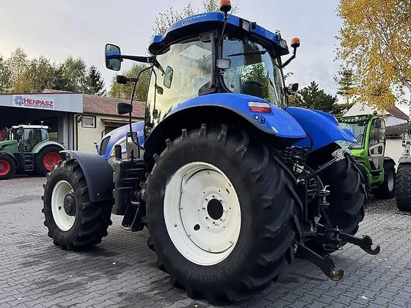 Трактор колесный New Holland T6070 PowerCommand — фото 1