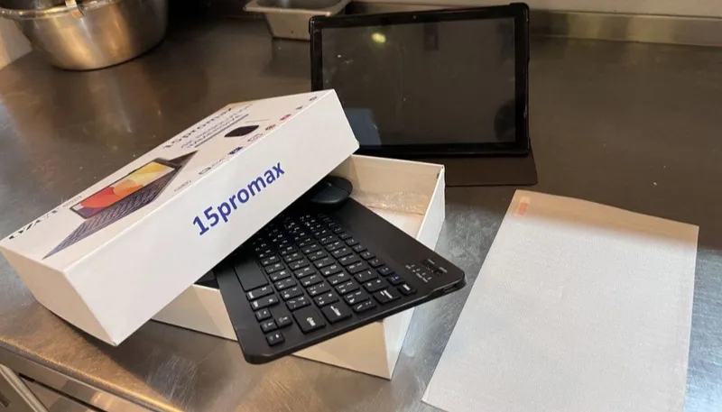 OZCT 15 pro max 1