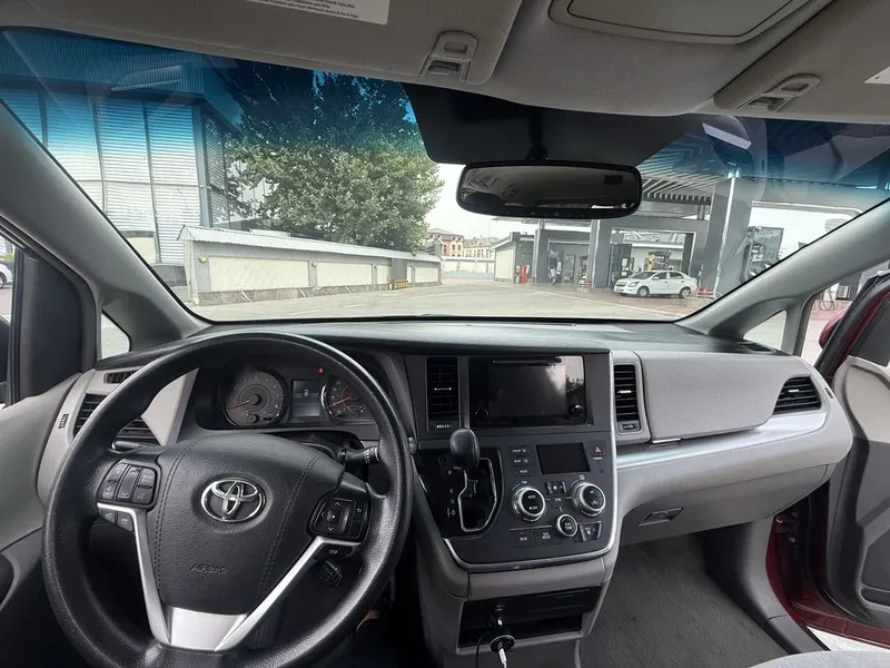 Toyota Siena семейный, удобный, идеальный, чистый, расхода нет, цену согласуем 2