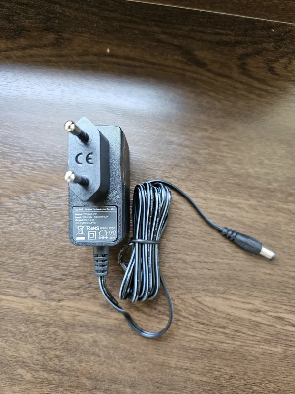 TP-Link blok pitaniya (adapter) sotiladi 2 TP-Link blok pitaniya (adapter) sotiladi 2