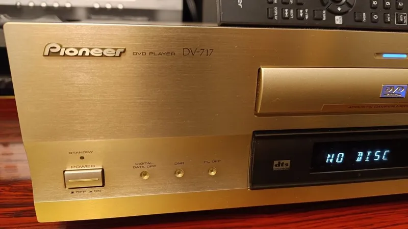 СД/ДВД проигрыватель Pioneer DV-717 2 СД/ДВД проигрыватель Pioneer DV-717 2