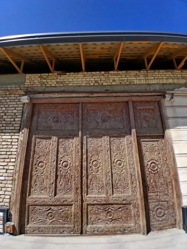 Darvoza sotiladi xolati yaxshi narxi kelishiladi 5