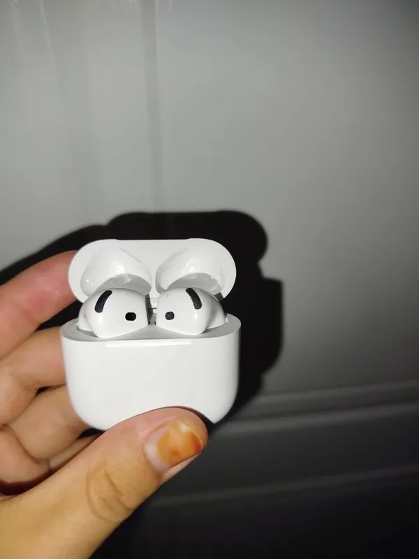 Apple Airpods 4 2