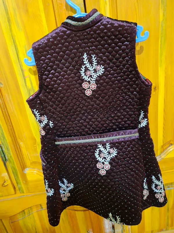 Qulda tikilgan nimcha — фото 1