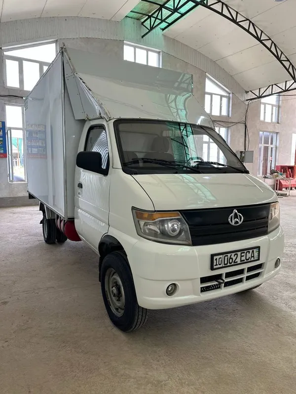 Changan 2,5 Yuk Furgoni Sotiladi — фото 1