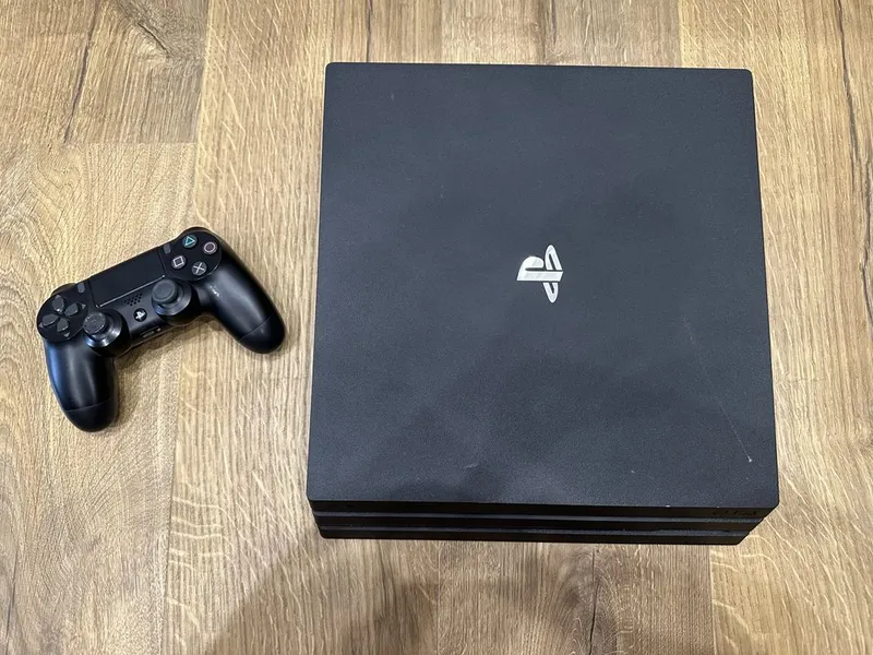 Playstation 4 pro 1TB 1 Playstation 4 pro 1TB 1