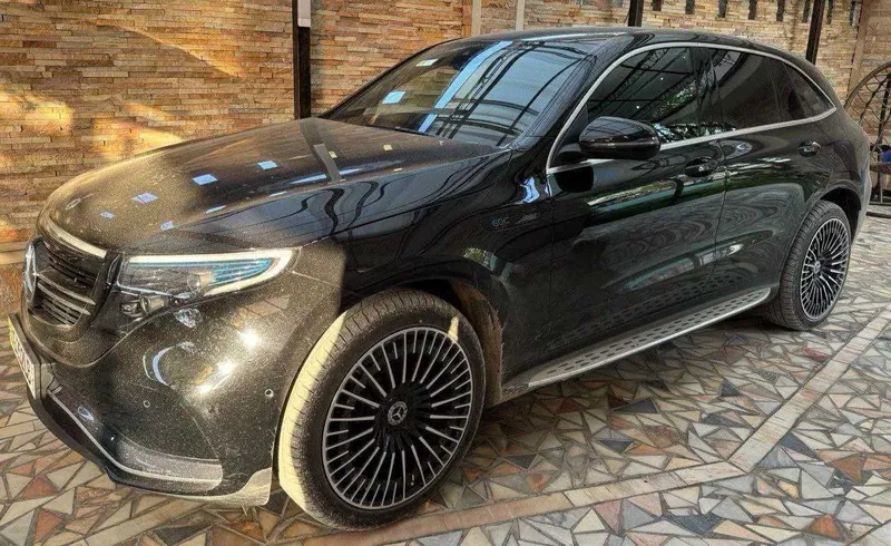 mercedes EQC 400 special edition naxt va halol nasiya savdo 2 mercedes EQC 400 special edition naxt va halol nasiya savdo 2