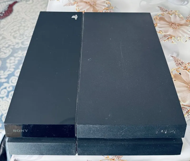 PlayStation 4 Fat 500GB | FIFA 23, GTA V, UFC 4 6 PlayStation 4 Fat 500GB | FIFA 23, GTA V, UFC 4 6