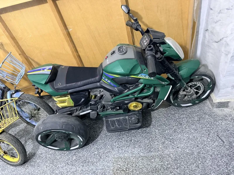 Elektr mototsikl sotiladi 1