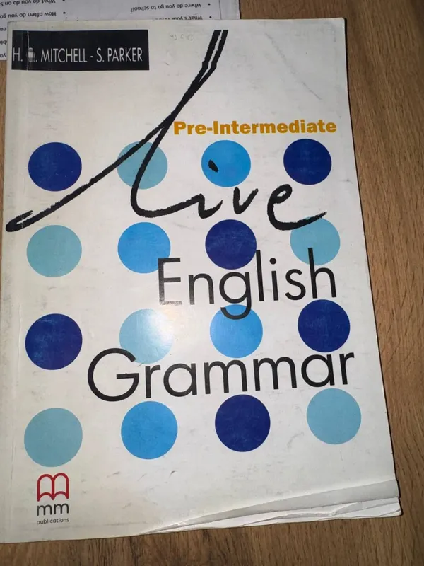pre-intermediate Live English Grammar