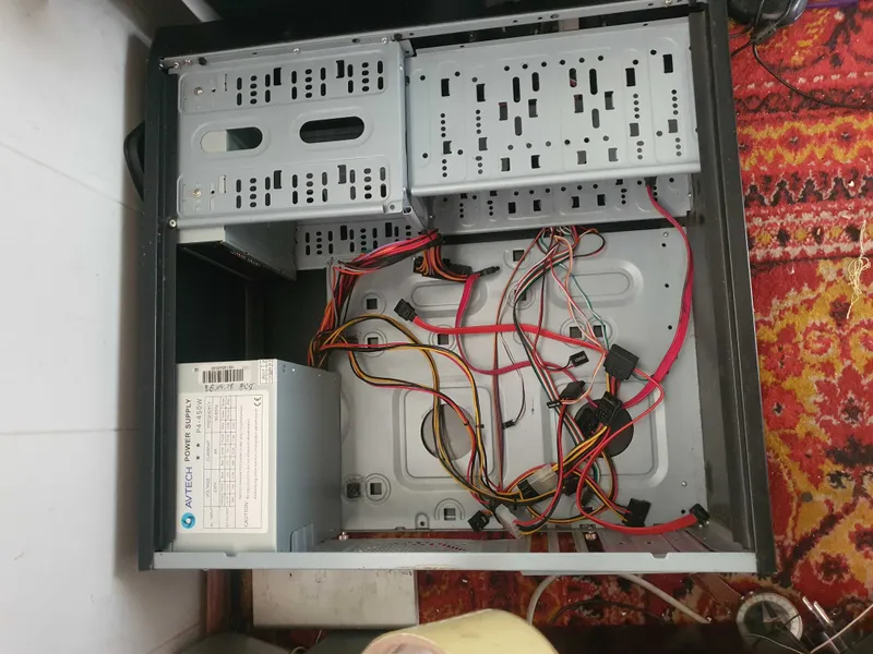 Sistem blok Esonic H110NCL3 CPU G4400 HDD 250 GB kuler Sistem blok Esonic H110NCL3 CPU G4400 HDD 250 GB kuler