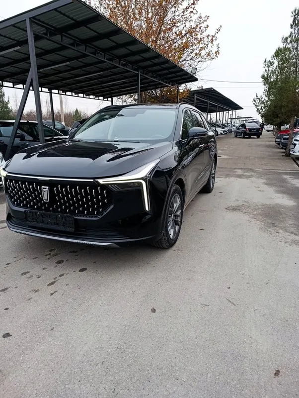 Автомобил Bestune T55