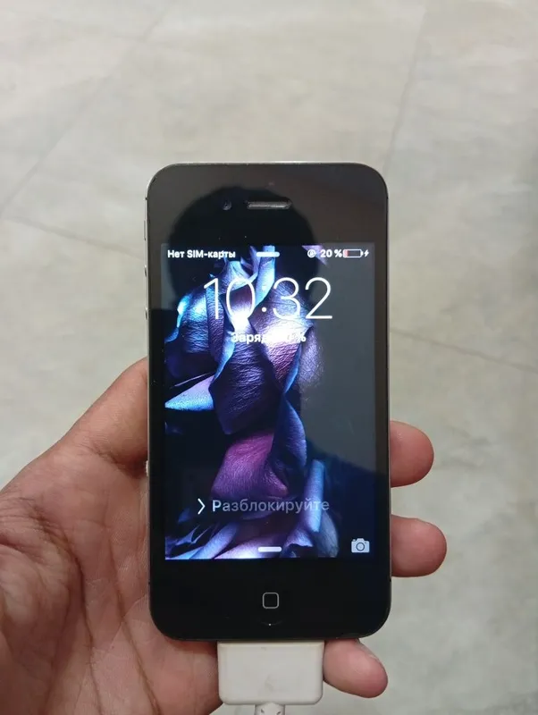 Apple Iphone 4 .