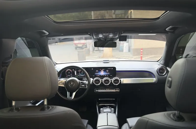 Электромобиль Mercedes EQB 300 2