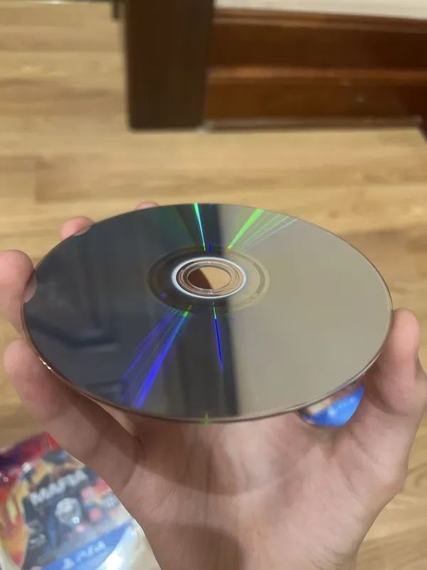 СРОЧНО продаю диск пс4/ пс5 Mafia trilogy 6 СРОЧНО продаю диск пс4/ пс5 Mafia trilogy 6