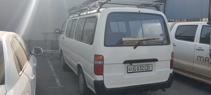 TOYOTA HIACE. 1993 йил.2 объем 2RZ бензин мотор. Карбюратор — фото 2