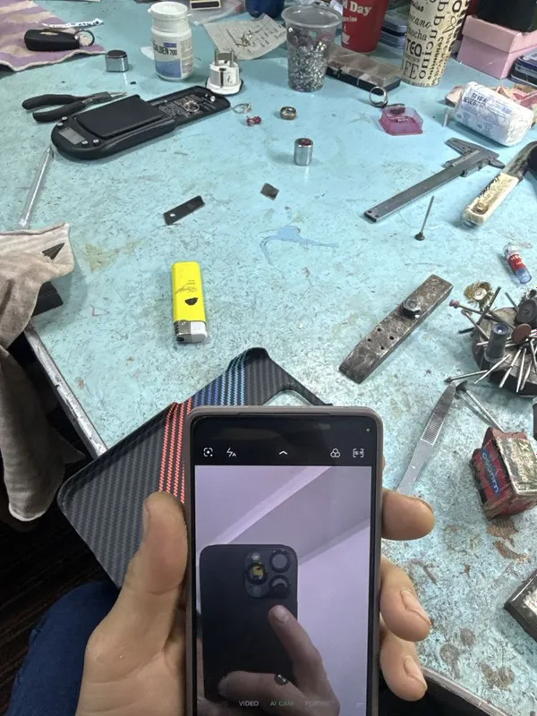 Iphon 16 про мах идял холатда