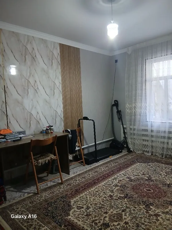 Срочна .Индекс бозори оркасида . ЧОРТОК махаллада. 1 сотихли ховли . 1