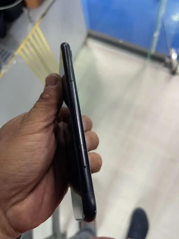 Iphone Xr holati ideal srochno!!! — фото 2