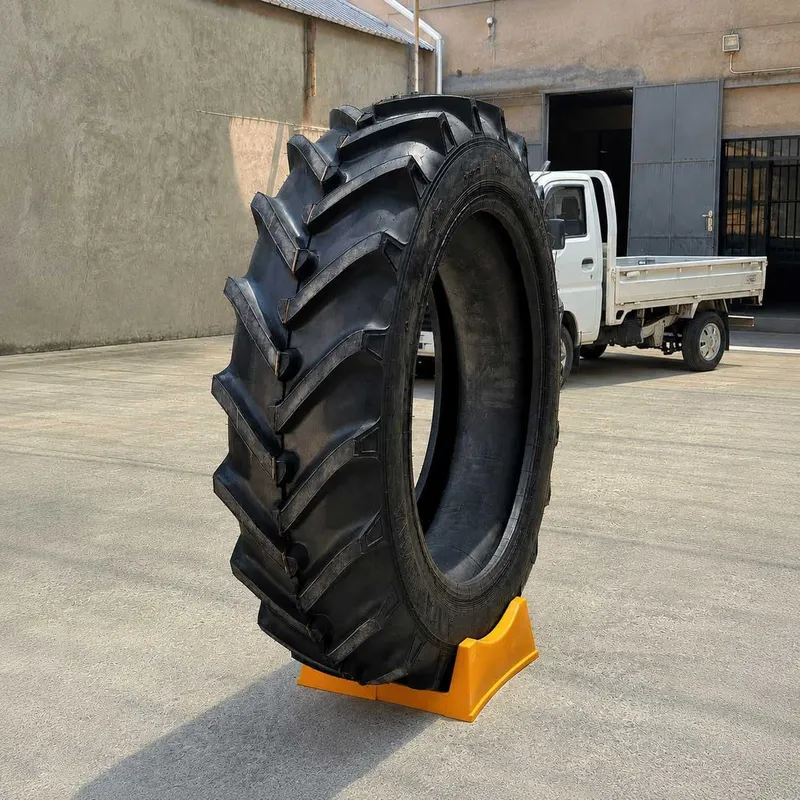 Traktor, Kombayn va boshqalarga shinalar 15.5-38 va boshqa razmerlar.. 3