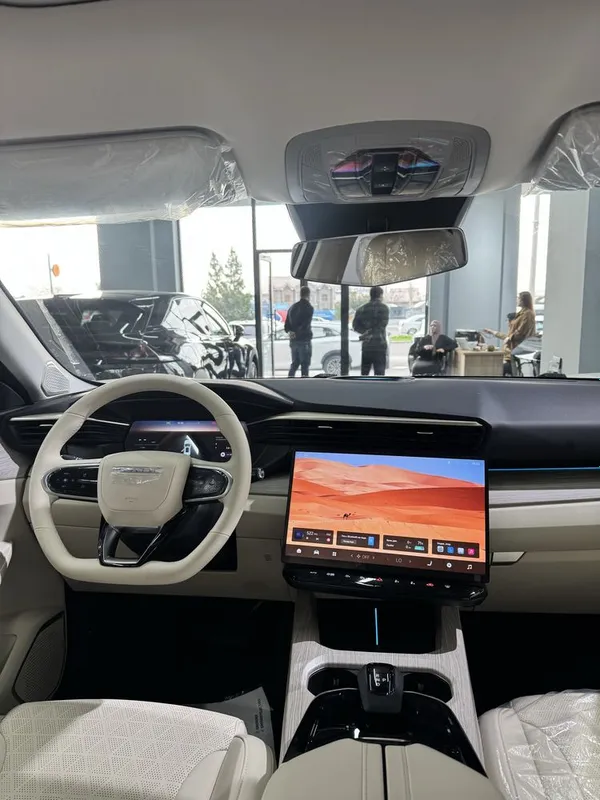 Kaiyi x7 HYBRID. 6