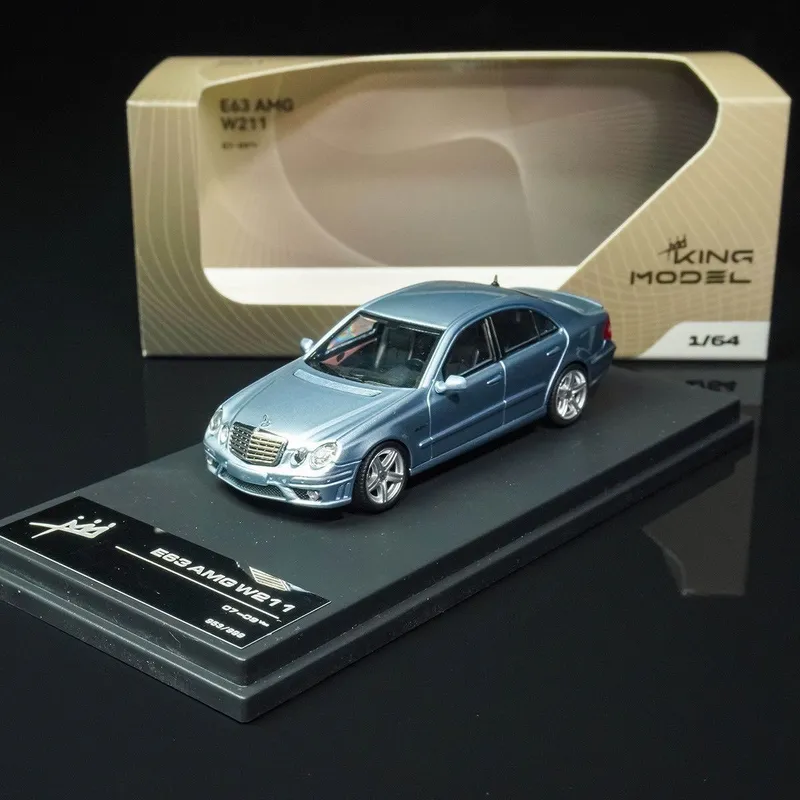 Mercedes Benz E63 AMG W211 1:64 o‘yinchoq mashina, Mers avto 1
