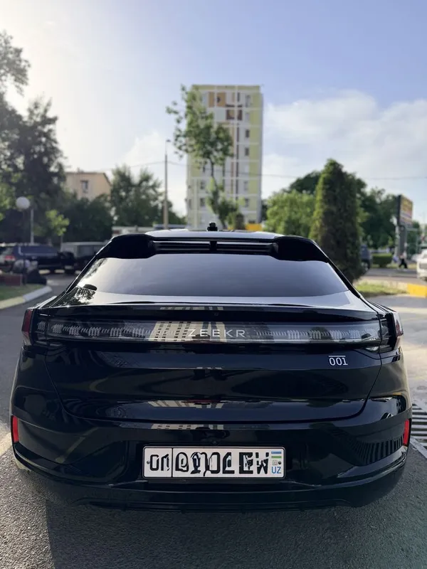 Zeekr 001 full 2023 z sport — фото 1
