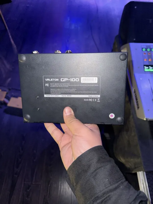 Гитарный процессор VALETON GP-100 2 Гитарный процессор VALETON GP-100 2