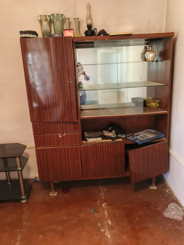з та мебел Арзонга 1