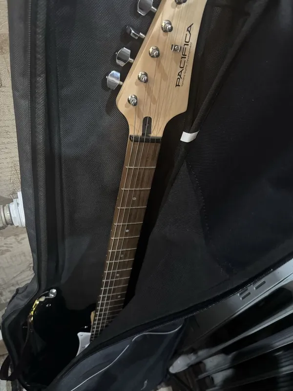Гитара Электро Yamaha stratocaster — фото 2 Гитара Электро Yamaha stratocaster — фото 2