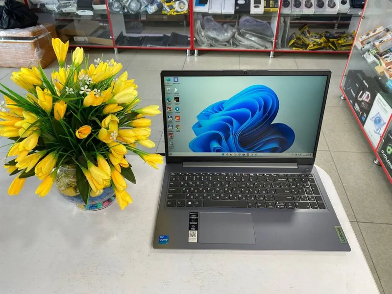 Lenovo core i5,12 avlod yangidek dasturlash va It uchun 1 Lenovo core i5,12 avlod yangidek dasturlash va It uchun 1