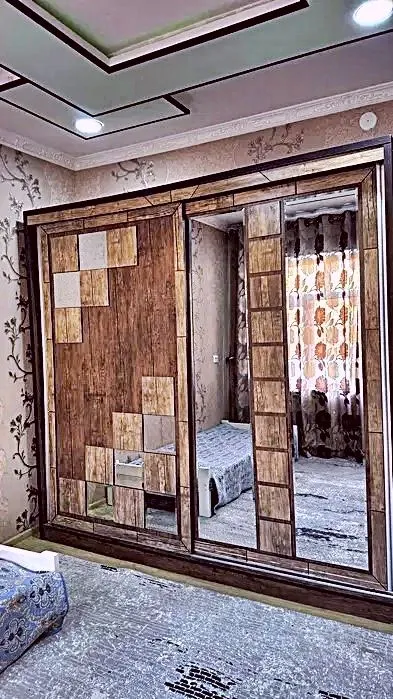 метро Буюк Ипак Йули. Боз Базар. 1