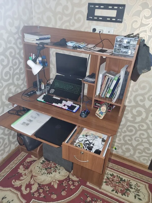 Dars qiladigon stol parta 3 Dars qiladigon stol parta 3