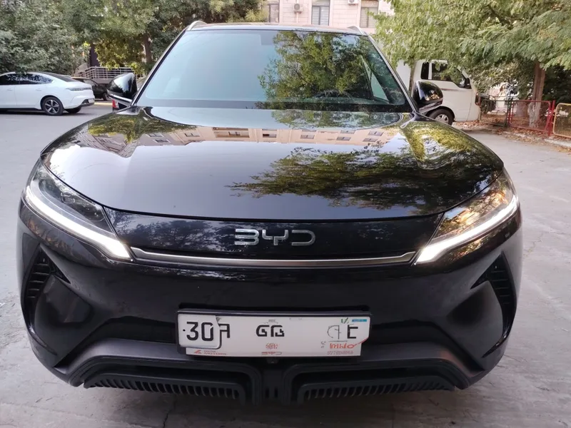 Авто BYD yuan up Ev 1 Авто BYD yuan up Ev 1