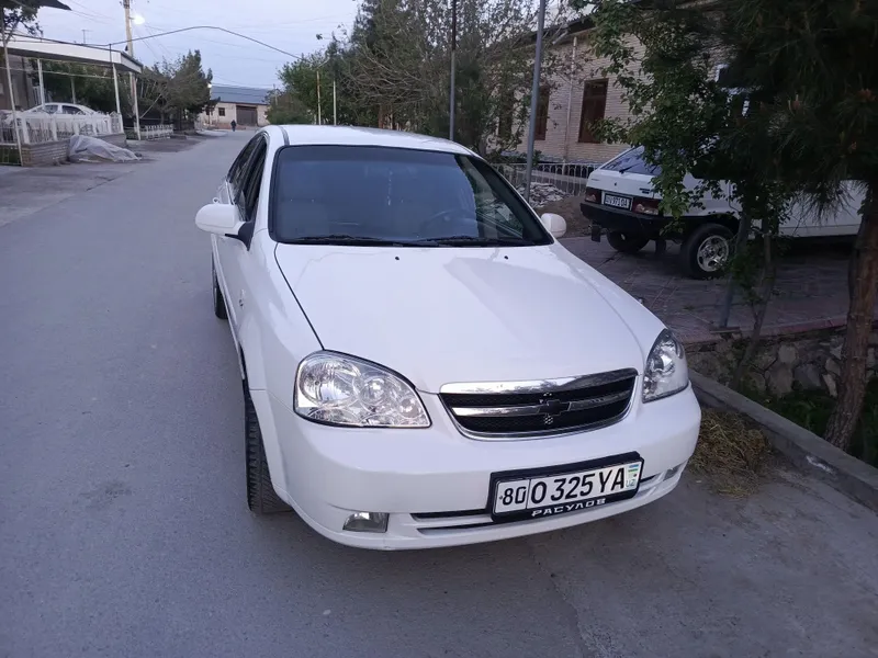 Лассети шевролет