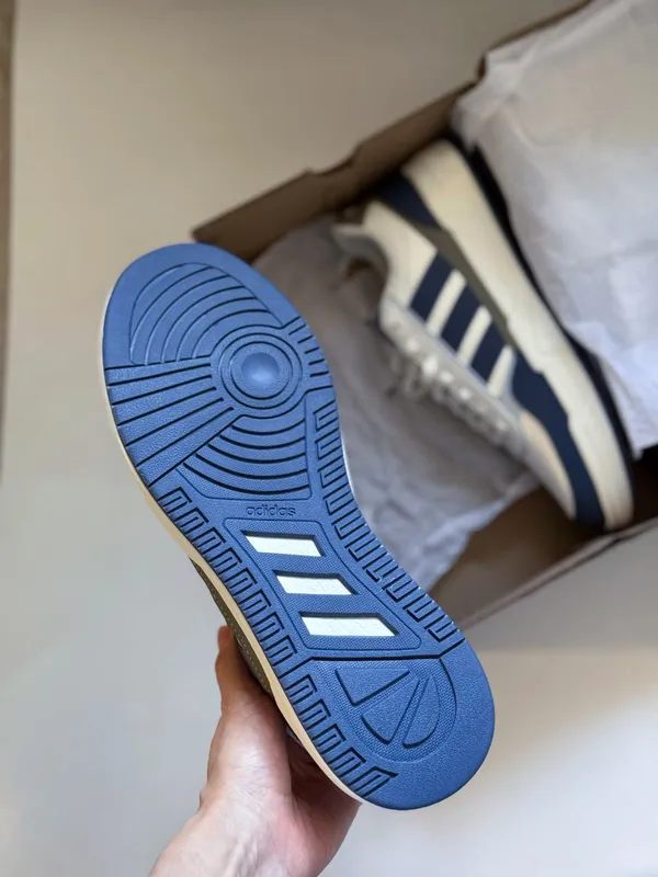 Erkaklar uchun Adidas LITE BALLER 1.5 krossovkalari 3
